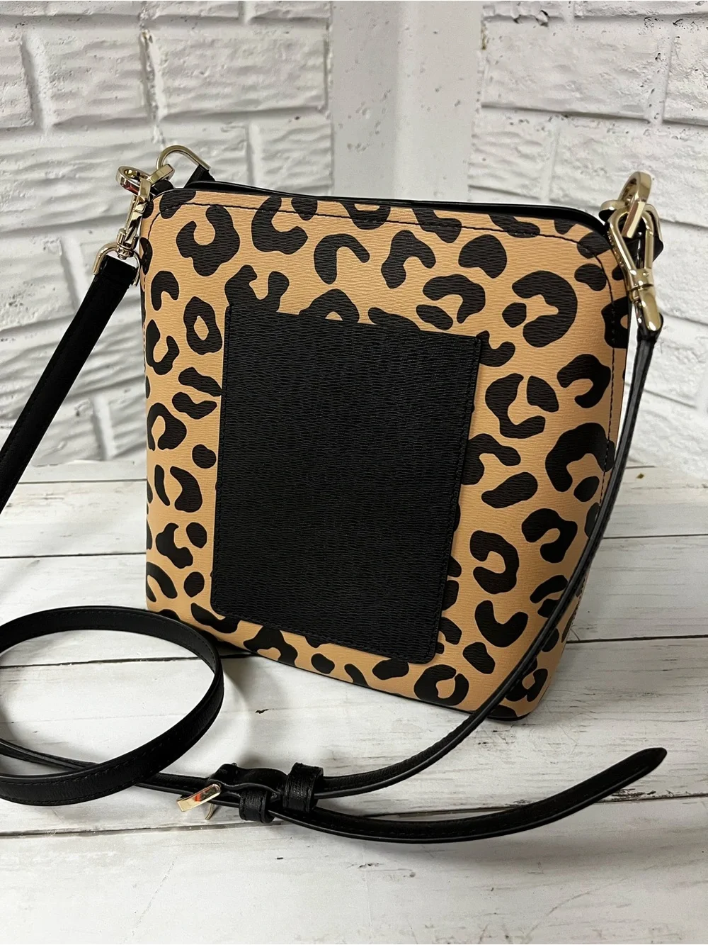 Kate Spade Darcy Graphic Leopard Small Bucket Bag